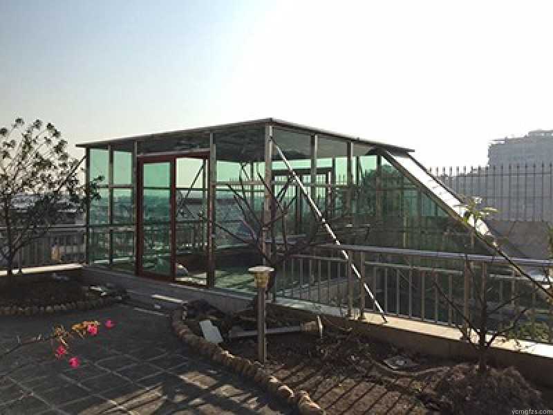 楼顶玻璃阳光房建造
